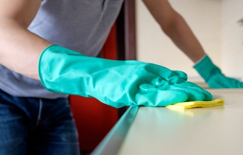Load-based carpet cleaning pricing example for E17 homes